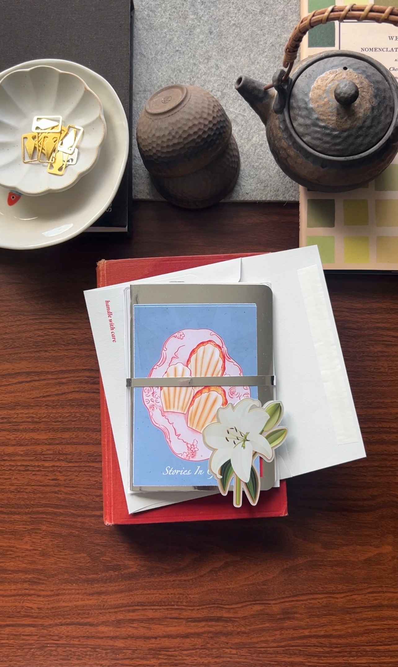 Catchup no.4: flower sticker lily